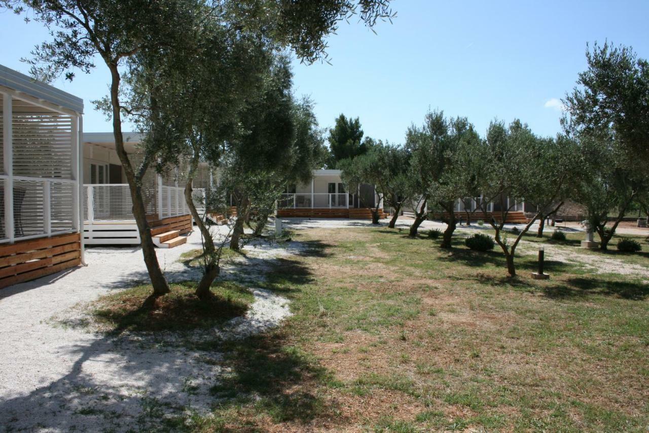 Mobile Homes Katinka, Starigrad Paklenica, Croatia Ngoại thất bức ảnh