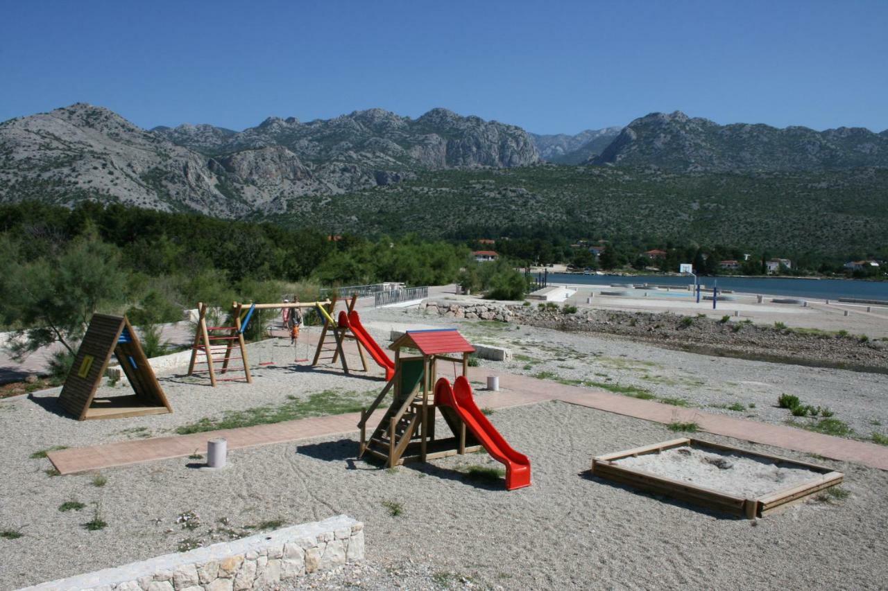 Mobile Homes Katinka, Starigrad Paklenica, Croatia Ngoại thất bức ảnh