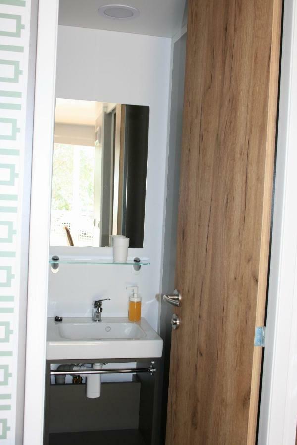 Mobile Homes Katinka, Starigrad Paklenica, Croatia Ngoại thất bức ảnh