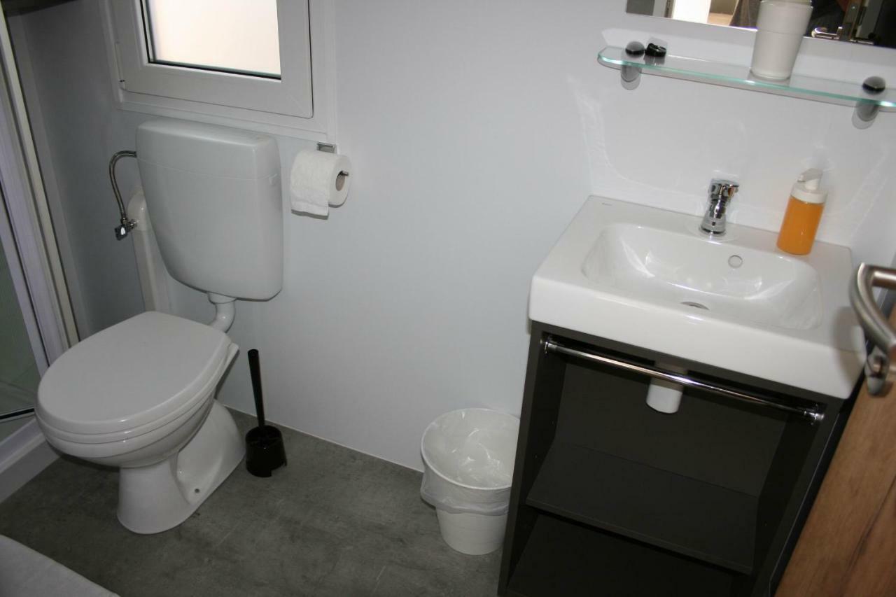 Mobile Homes Katinka, Starigrad Paklenica, Croatia Ngoại thất bức ảnh